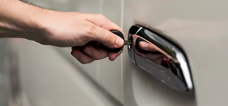 Why Choose Our Auto Locksmith Team in Oak Creek, WI?
