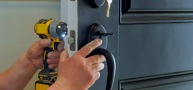 Locksmith Emergency Service Oak Creek