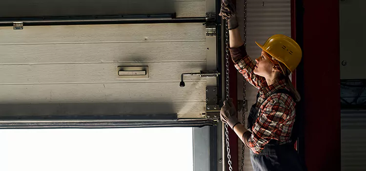 Addressing Common Garage Door Stoppage Issues in Oak Creek, WI